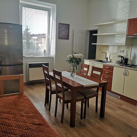 Fine Apartment In Centrum Of Slany With Aircondition ภายนอก รูปภาพ