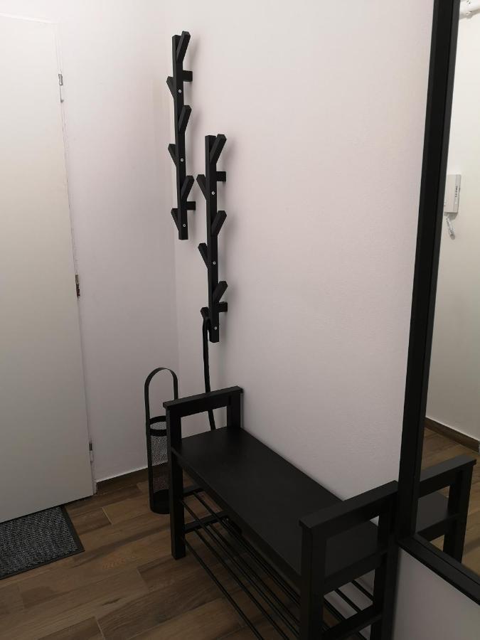 Fine Apartment In Centrum Of Slany With Aircondition ภายนอก รูปภาพ